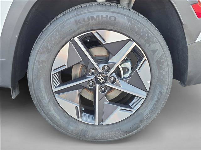 Used 2025 Hyundai Tucson SEL FWD image 23