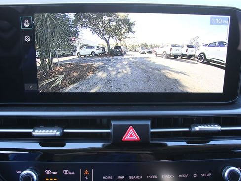 New 2026 Kia Sportage EX image 48