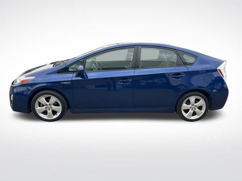 Used 2010 Toyota Prius Five image 2
