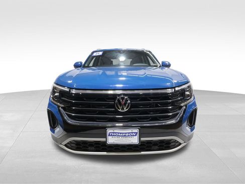 Used 2025 Volkswagen Atlas Cross Sport SE image 7