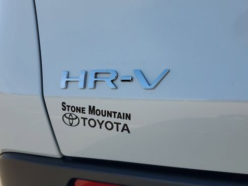 Used 2023 Honda HR-V Sport image 8