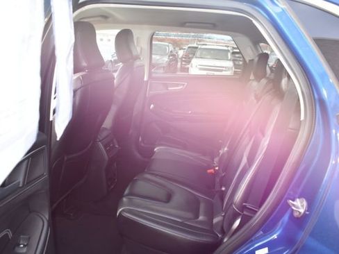 Used 2022 Ford Edge Titanium w/ Equipment Group 301A AWD/4WD image 39