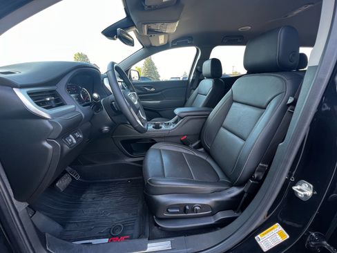 Used 2023 GMC Acadia SLT w/ Preferred Package image 11