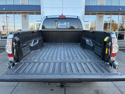 Used 2015 Toyota Tacoma 4x4 Double Cab image 23