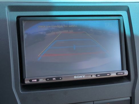 Used 2015 Toyota Camry XLE w/ Convenience Package image 21