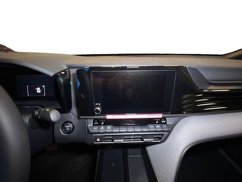 New 2026 Toyota Camry SE FWD image 10