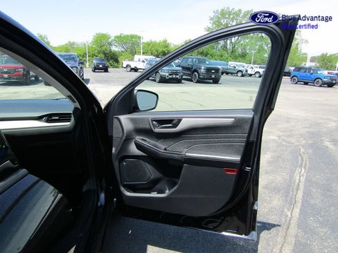Certified 2022 Ford Escape SE w/ Convenience Package FWD image 38