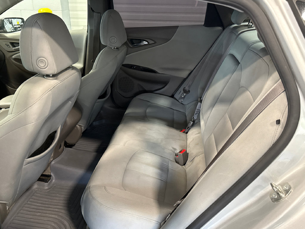 Used 2018 Chevrolet Malibu LS FWD image 8