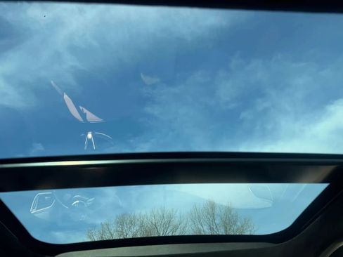 Used 2018 INFINITI QX30 Essential (2018.5) Sport Utili w/ Dark Wood Package image 14