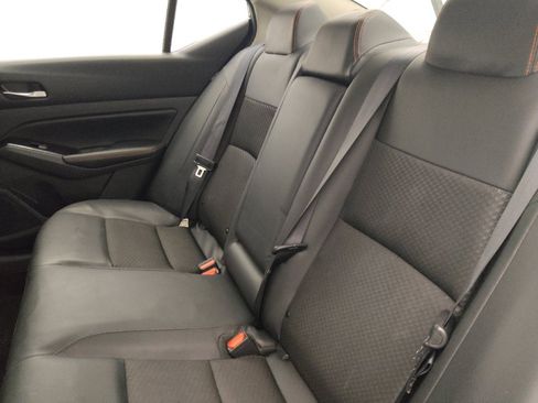 Used 2025 Nissan Altima 2.5 SR FWD image 18