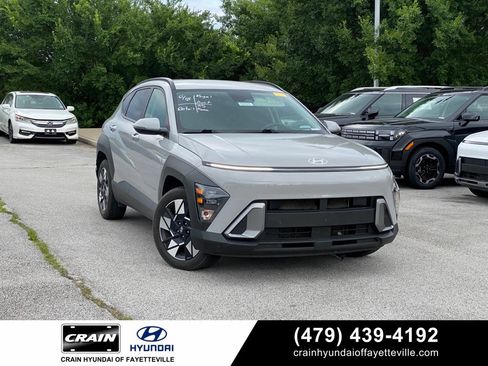 Used 2025 Hyundai Kona SEL FWD image 1