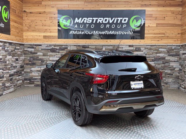 Used 2025 Chevrolet Trax ACTIV w/ Driver Confidence Package FWD image 8
