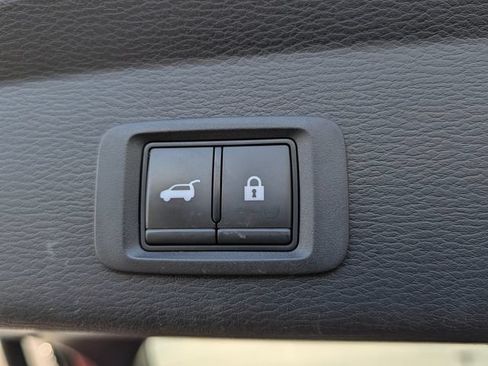 Used 2023 Mitsubishi Outlander SEL FWD image 11