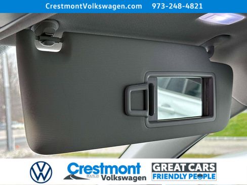 Used 2022 Volkswagen Taos SE w/ Panoramic Sunroof Package image 30