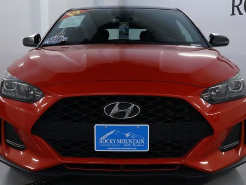 Used 2019 Hyundai Veloster Turbo R-Spec image 2