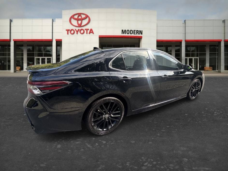 Used 2023 Toyota Camry XSE FWD image 12