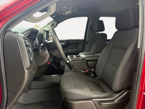 Used 2021 Chevrolet Silverado 1500 Custom Trail Boss AWD/4WD image 2