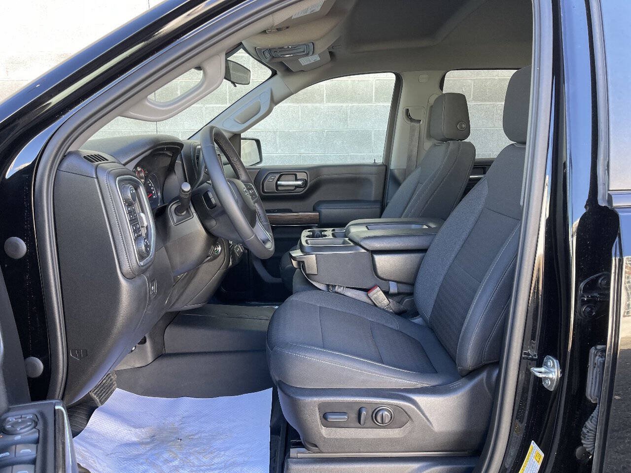 Used 2022 Chevrolet Silverado 1500 RST AWD/4WD image 10