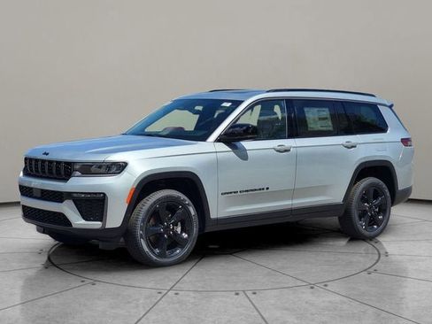 New 2026 Jeep Grand Cherokee L Limited AWD/4WD image 3