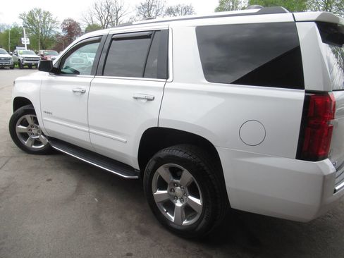 Used 2018 Chevrolet Tahoe Premier AWD/4WD image 18