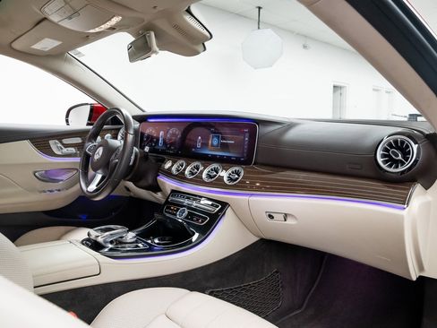 Used 2018 Mercedes-Benz E 400 E 400 image 23