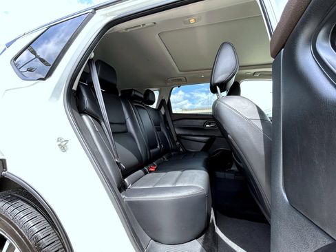 Used 2023 Nissan Rogue SL w/ SL Premium Package AWD/4WD image 18