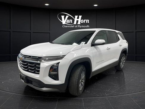 New 2026 Chevrolet Equinox LT w/ Convenience Package II AWD/4WD image 3