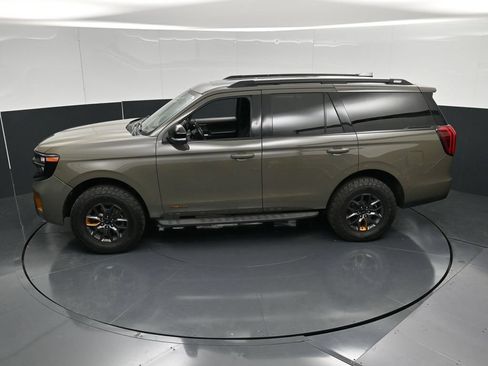 Used 2025 Ford Expedition Tremor AWD/4WD image 47