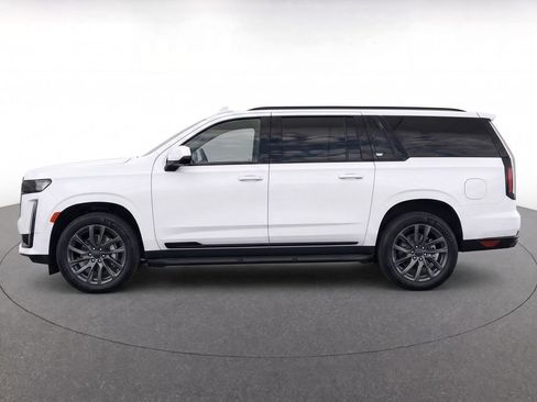 Used 2021 Cadillac Escalade ESV Sport w/ Driver Assist Tech Package AWD/4WD image 7