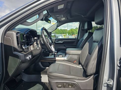 Used 2025 GMC Sierra 1500 SLT w/ SLT Convenience Package AWD/4WD image 21