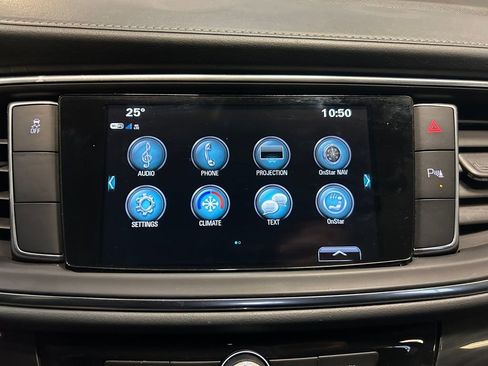 Used 2019 Buick Enclave Essence image 14