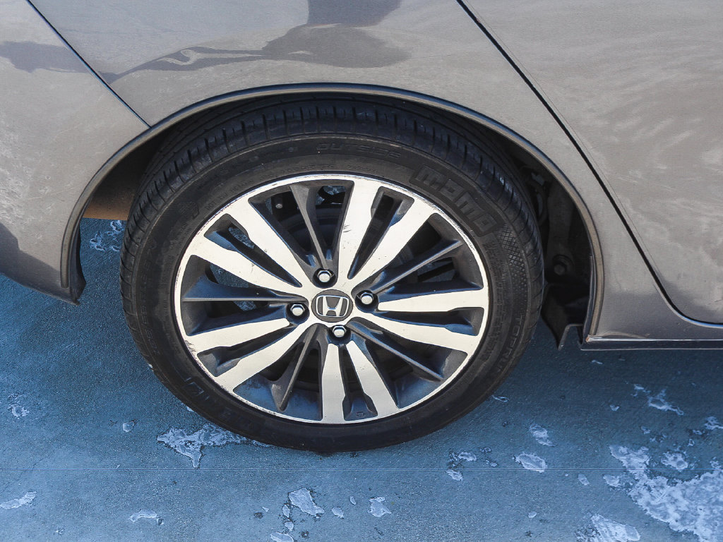Used 2015 Honda Fit image 9