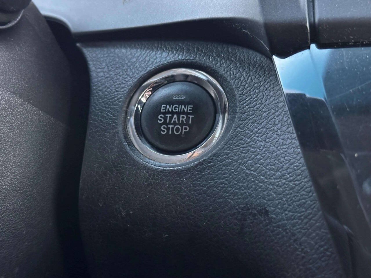 Used 2015 Toyota Sienna SE Premium FWD image 32