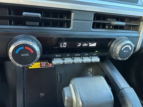 Certified 2024 Toyota Tacoma SR5 w/ SR5 Upgrade Package AWD/4WD image 27