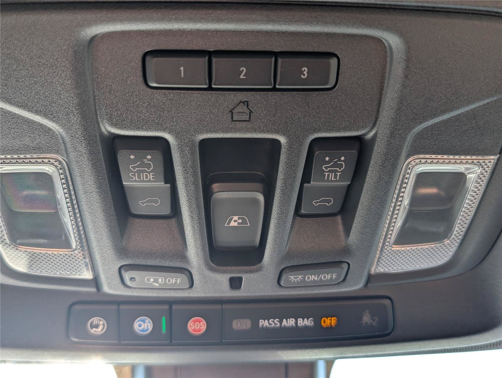 Used 2022 Chevrolet Silverado 2500 High Country w/ Safety Package II AWD/4WD image 34
