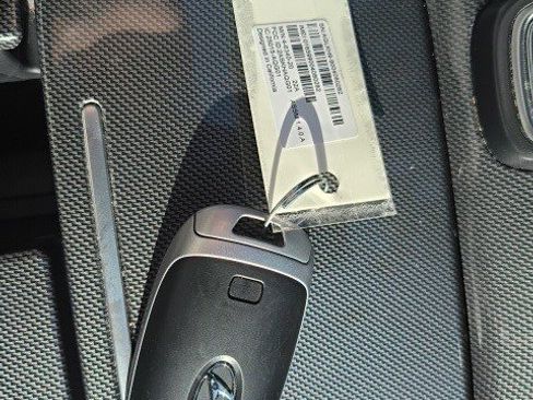 Used 2023 Hyundai Santa Fe SEL image 26