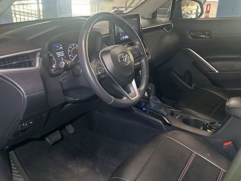 Used 2024 Toyota Corolla Cross LE FWD image 8