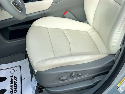 New 2026 Cadillac XT5 Premium Luxury w/ Driver Assist Package AWD/4WD image 13