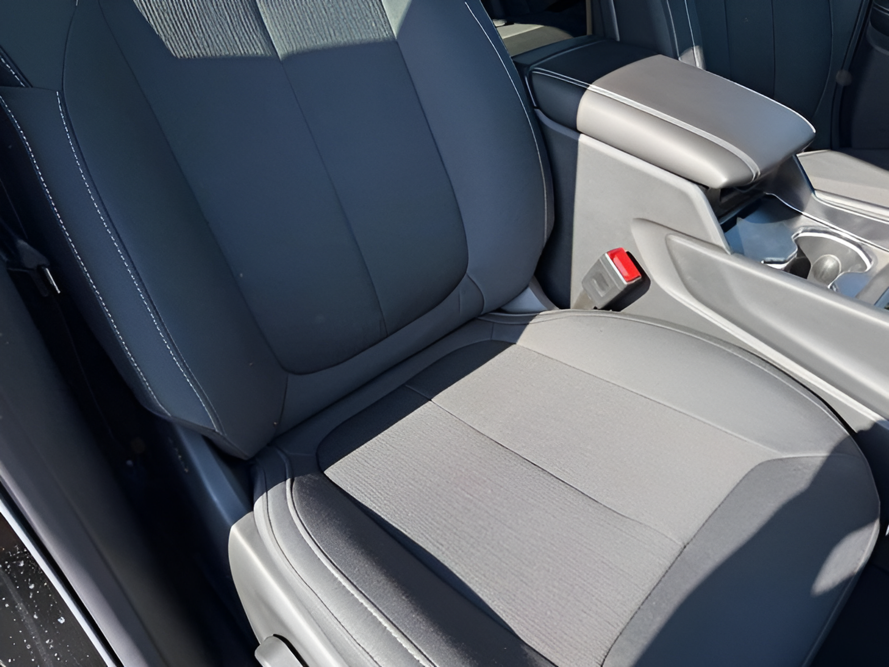 New 2026 Jeep Grand Cherokee Laredo AWD/4WD image 13