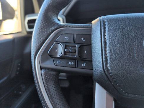 Used 2025 Toyota 4Runner TRD Off-Road Premium image 17