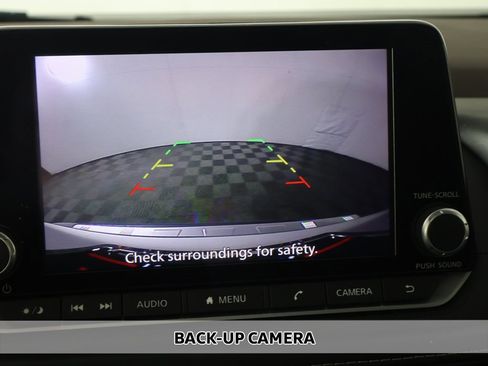 Used 2023 Nissan Rogue SV w/ SV Premium B Package image 6