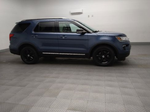 Used 2019 Ford Explorer XLT w/ Equipment Group 201A FWD image 11