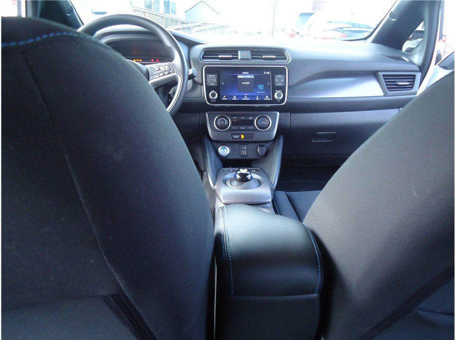 Used 2025 Nissan Leaf S FWD image 19