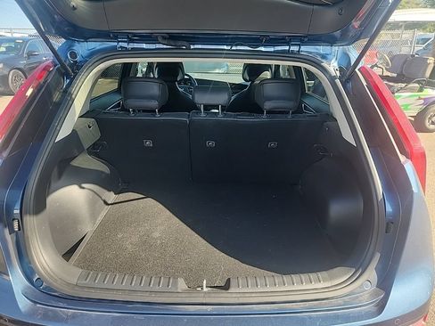 Certified 2024 Kia Niro EX FWD image 18