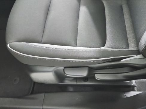 Used 2024 Chevrolet TrailBlazer LT image 11