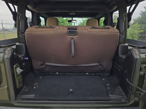 Used 2021 Jeep Wrangler Sport AWD/4WD image 25