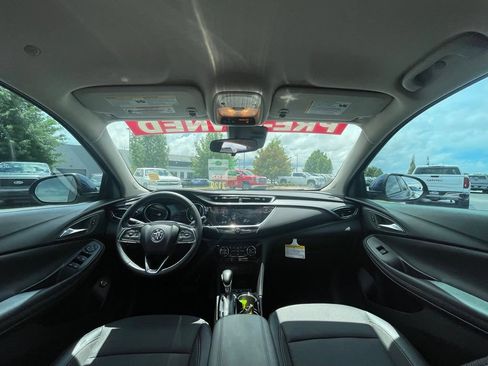 Used 2023 Buick Encore GX Select FWD image 7