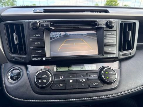 Used 2018 Toyota RAV4 XLE AWD/4WD image 21