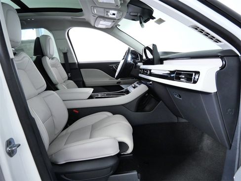 New 2025 Lincoln Aviator Reserve w/ Equipment Group 201A image 11