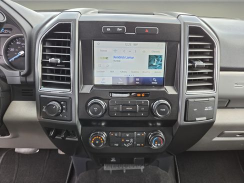 Used 2022 Ford F250 XLT w/ XLT Value Package AWD/4WD image 17